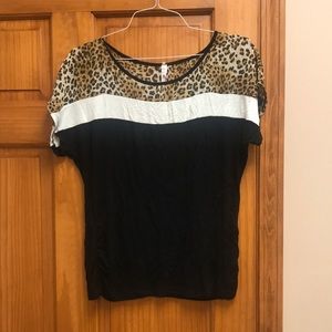 Ladies large cheetah leopard print top